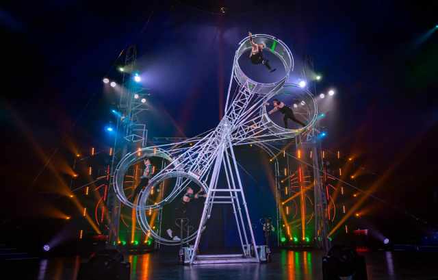 קרקס פוקט – Phuket Circus | מופע אקרובטיקה וחוויה משפחתית