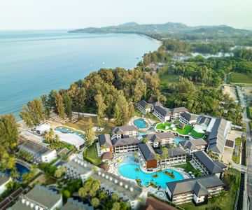 אמורה ביץ' ריזורט פוקט | Amora Beach Resort Phuket