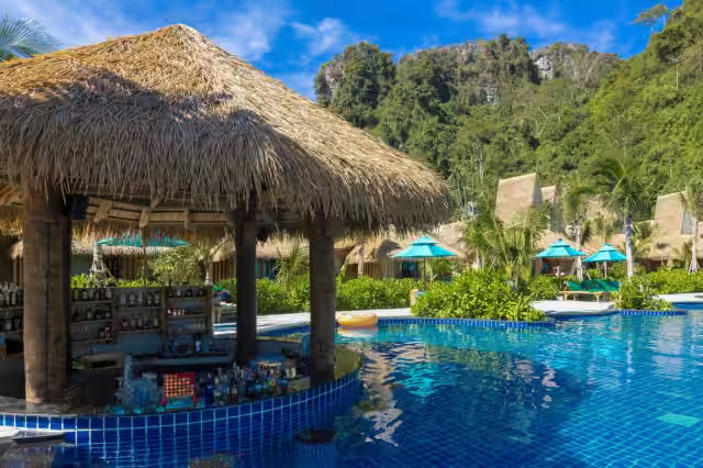 קופיפי קוקו ביץ' ריזורט | Phi Phi CoCo Beach Resort