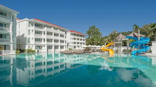 סנטרה או נאנג ביץ' ריזורט קראבי | Centara Ao Nang Beach Resort & Spa Krabi