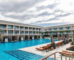 אם סושיאל פוקט | M Social Hotel Phuket