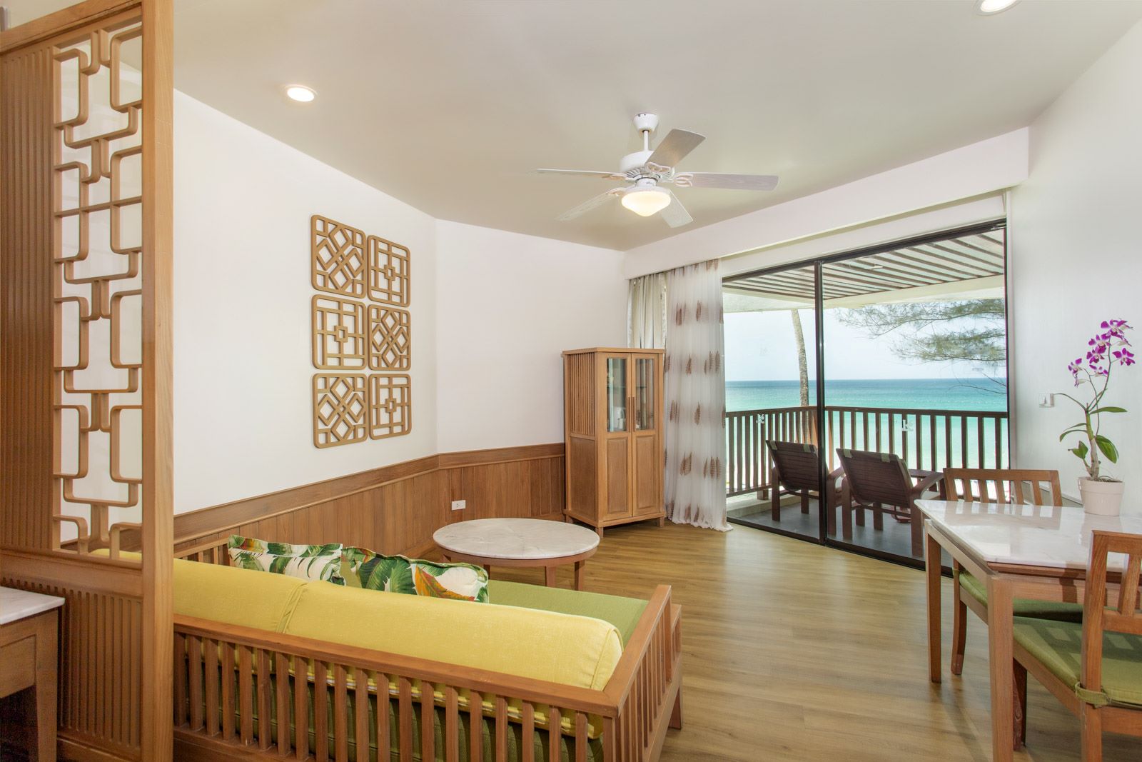 Junior Suite Oceanfront (Thani Wing) - קטאתאני פוקט ביץ' ריזורט | Katathani Phuket Beach Resort - תמונה 3