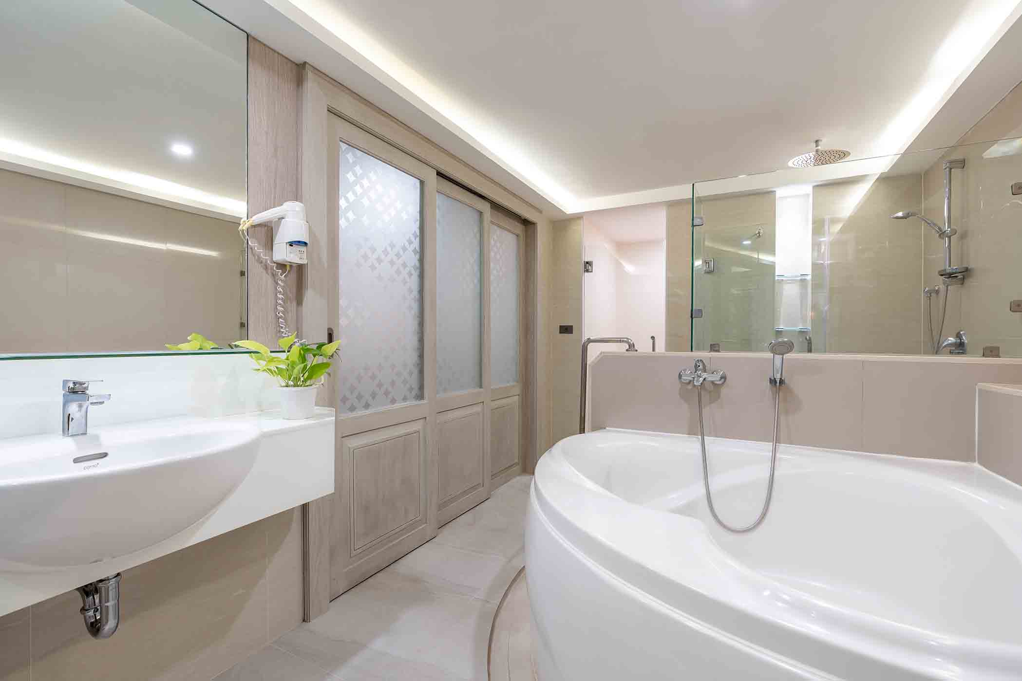 Grand Suite (Thani Wing) - קטאתאני פוקט ביץ' ריזורט | Katathani Phuket Beach Resort - תמונה 2