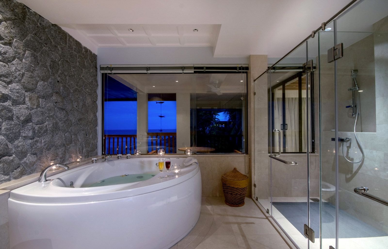 One-bedroom Royal Thani Suite (Thani Wing) - קטאתאני פוקט ביץ' ריזורט | Katathani Phuket Beach Resort - תמונה 2