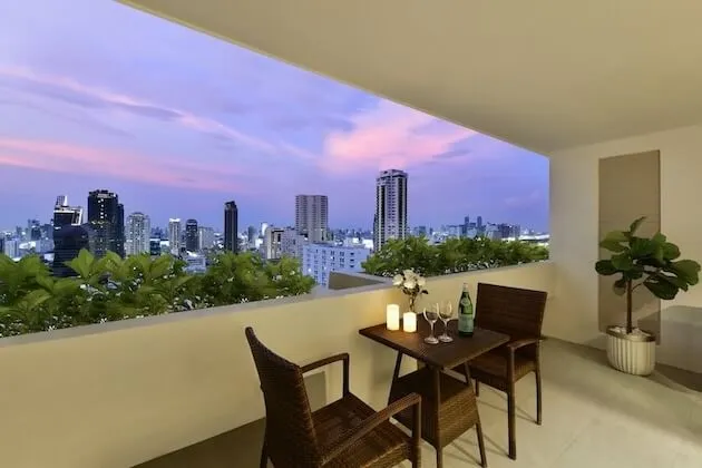 דלוקס סוויט טראס (Deluxe Suite Terrace) - סנטר פוינט פלוס פראטונם | Centre Point Plus Hotel Pratunam - תמונה 2