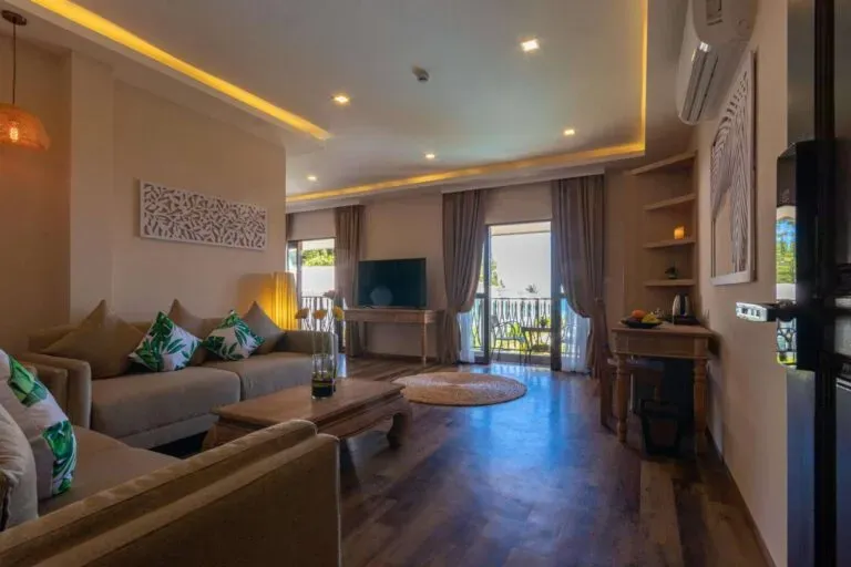 SUITE SEAVIEW - ואני גולדן סאנדס קופנגן | Vannee Golden Sands Beachfront Resort - תמונה 2