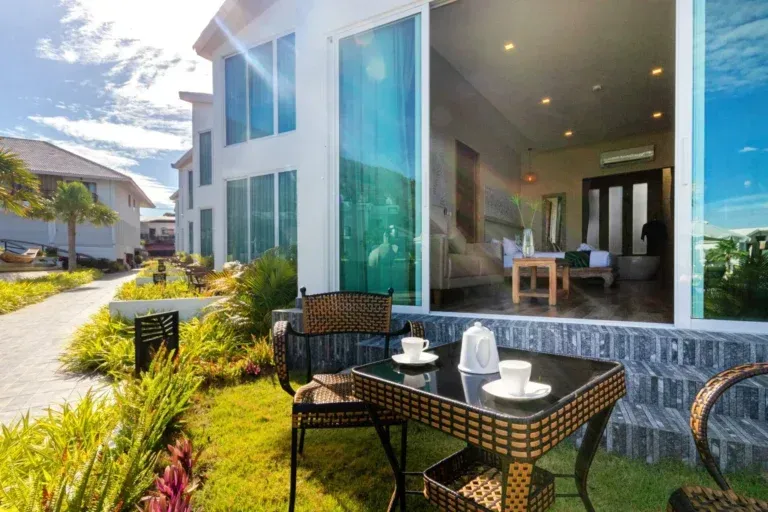 DELUXE PRIVATE PLUNGE POOL VILLA - ואני גולדן סאנדס קופנגן | Vannee Golden Sands Beachfront Resort - תמונה 3