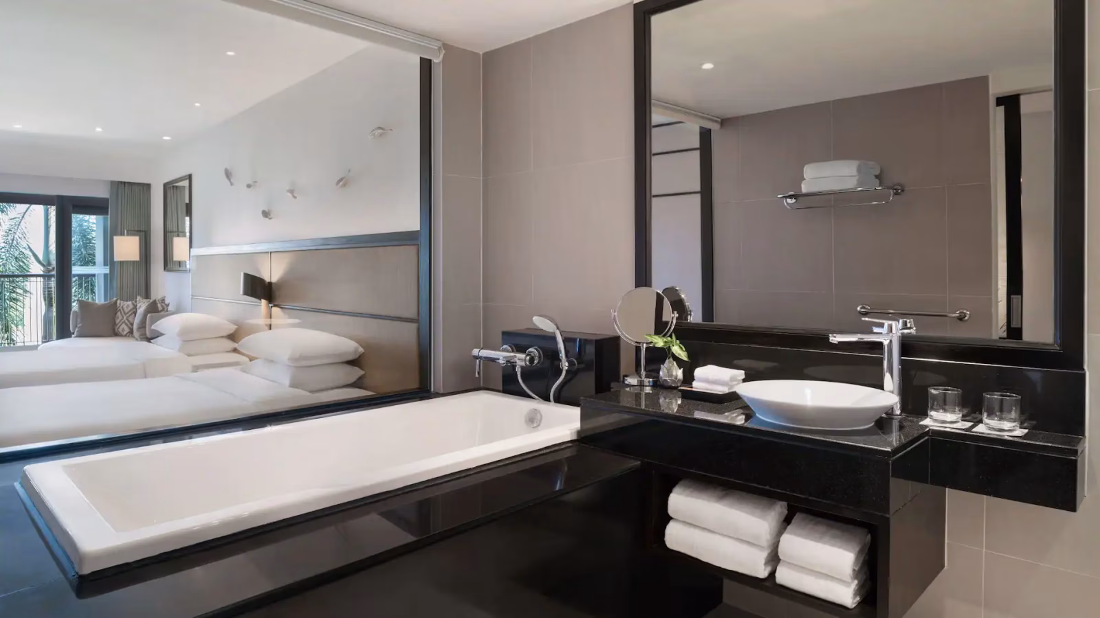 2 Twin Beds - הייאט ריג'נסי פוקט ריזורט | Hyatt Regency Phuket Resort - תמונה 3