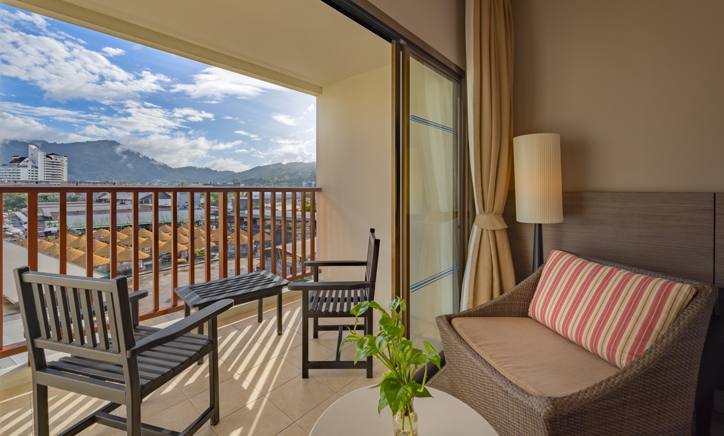 Superior Room City View - דיבאנה פלאזה פוקט | Deevana Plaza Phuket - תמונה 3