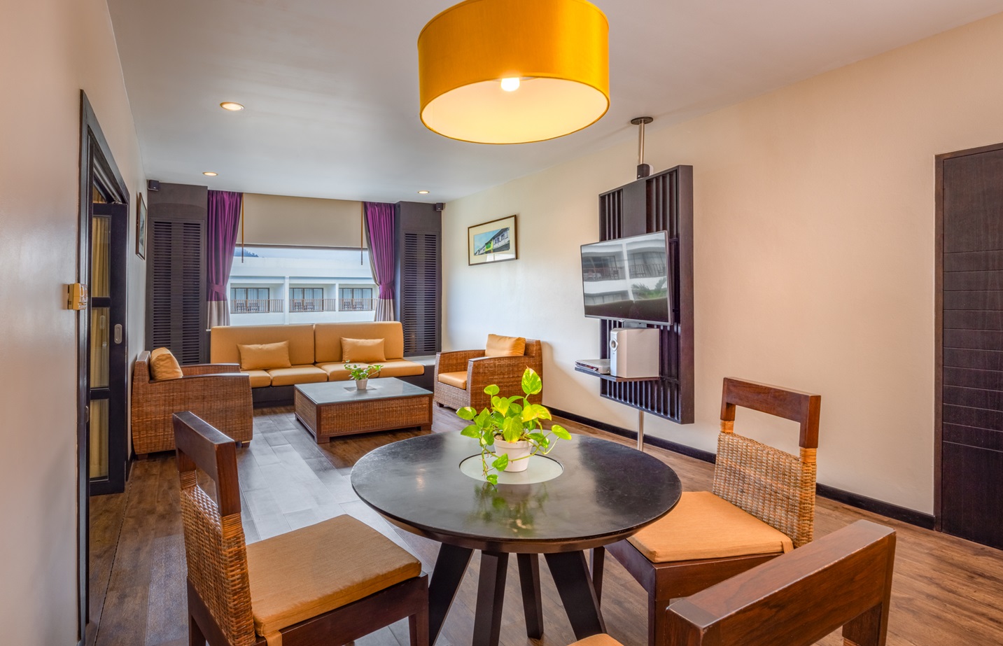 Suite - דיבאנה פלאזה פוקט | Deevana Plaza Phuket - תמונה 3