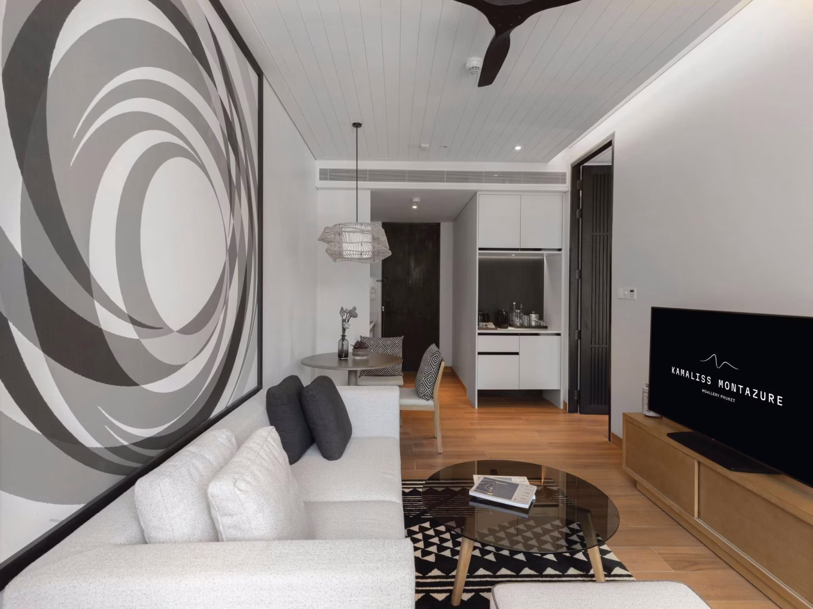 Deluxe Room - קמליס מונטזאור פוקט | Kamaliss MontAzure Phuket MGallery Collection - תמונה ראשית