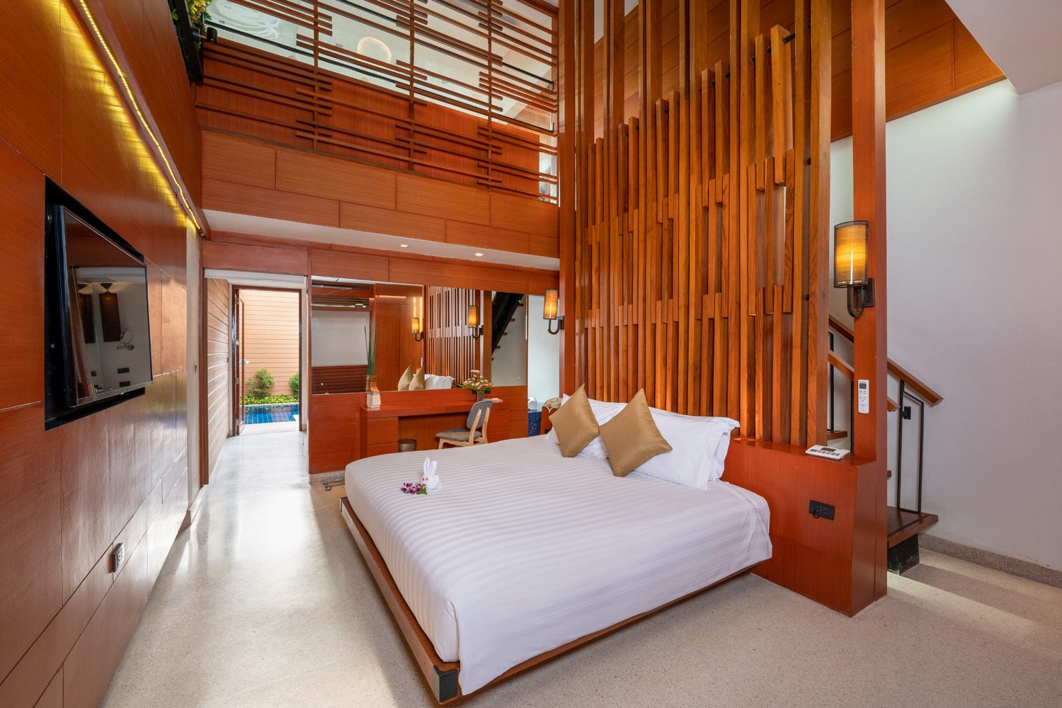 Pool Villa with Loft - לה פלורה ריזורט פטונג | La Flora Resort Patong - תמונה ראשית