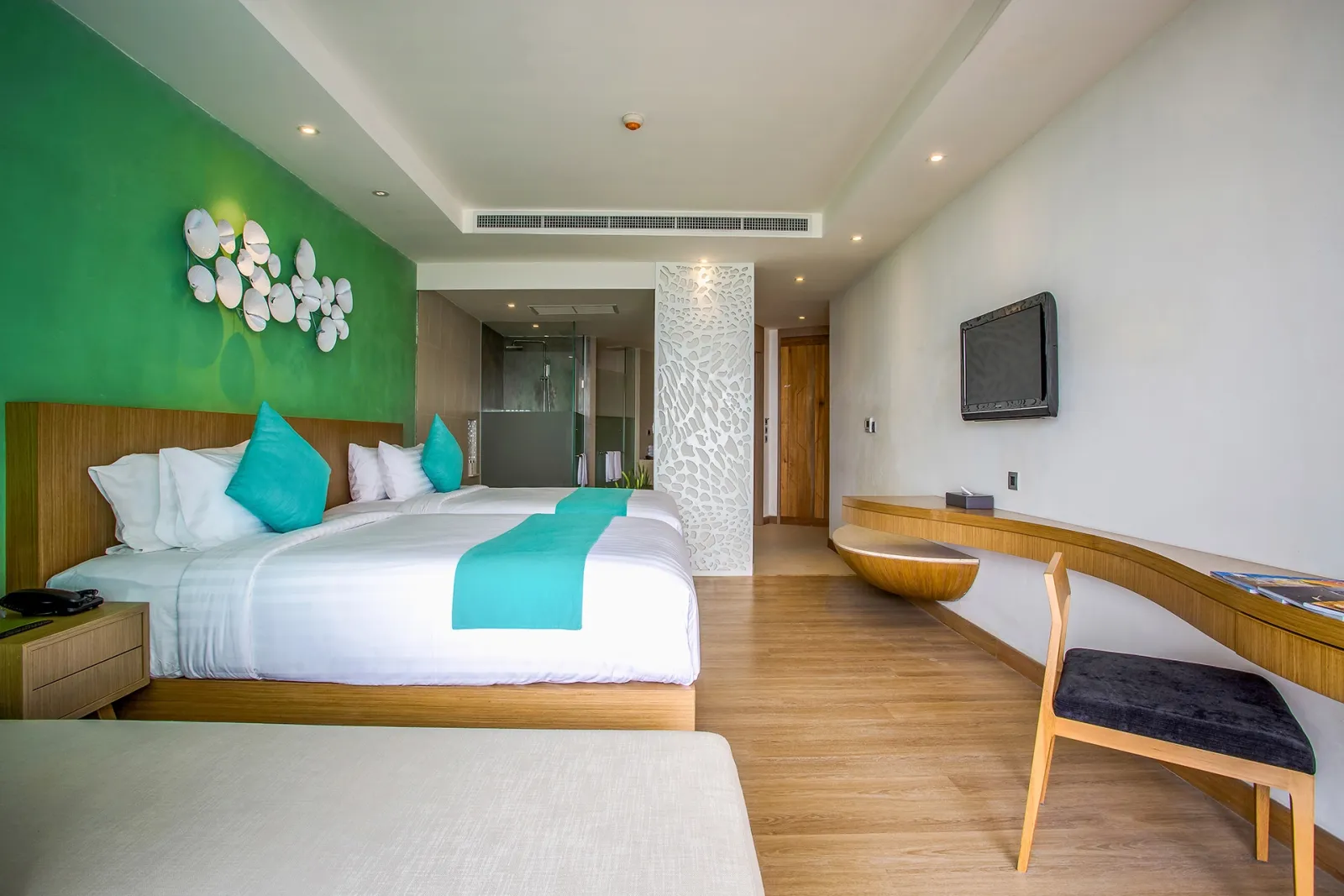 DELUXE POOL ACCESS - קרסט ריזורט ופול וילות פוקט | Crest Resort & Pool Villas Phuket - תמונה 2