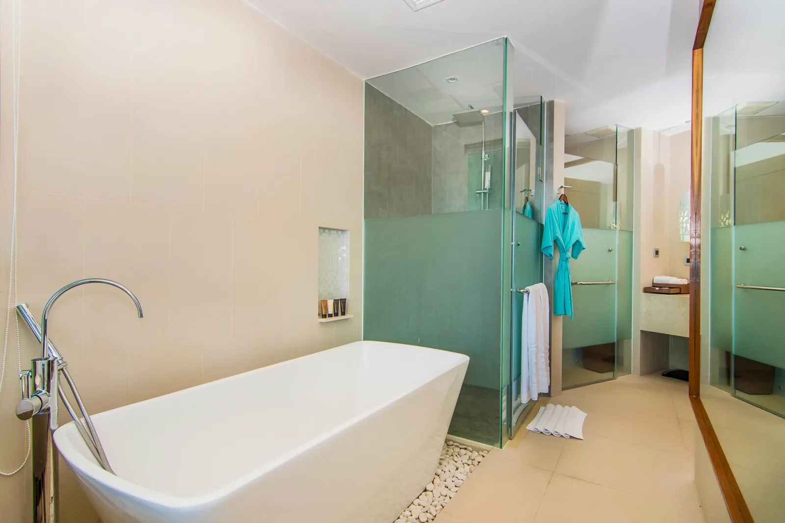 DELUXE POOL ACCESS - קרסט ריזורט ופול וילות פוקט | Crest Resort & Pool Villas Phuket - תמונה 3