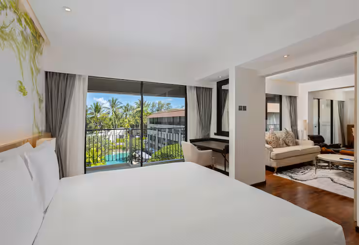 Two Bedroom Family Suite with Balcony - דאבל טרי מבית הילטון פוקט באן-תאי | DoubleTree by Hilton Phuket Banthai Resort - תמונה 2