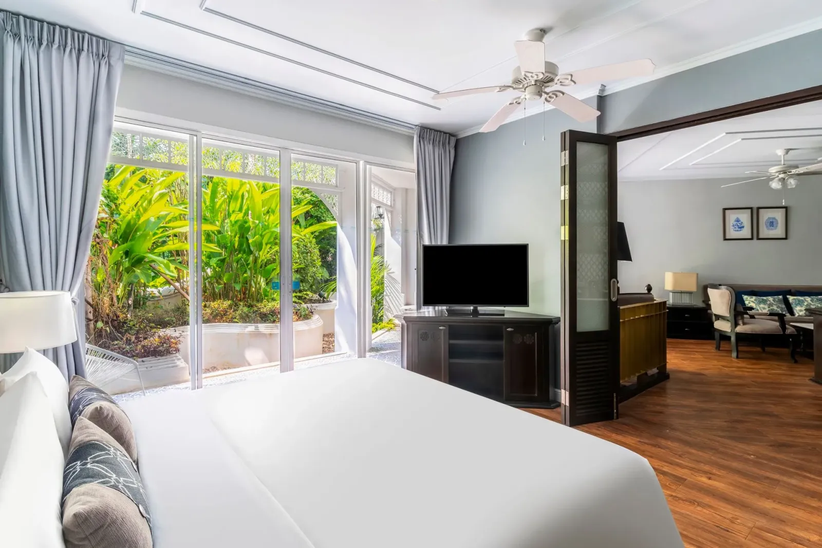 EXECUTIVE JACUZZI SUITE - אוואי צ'יאנג מאי תא פה | Away Chiang Mai Thapae Resort – A Vegan Retreat - תמונה 2