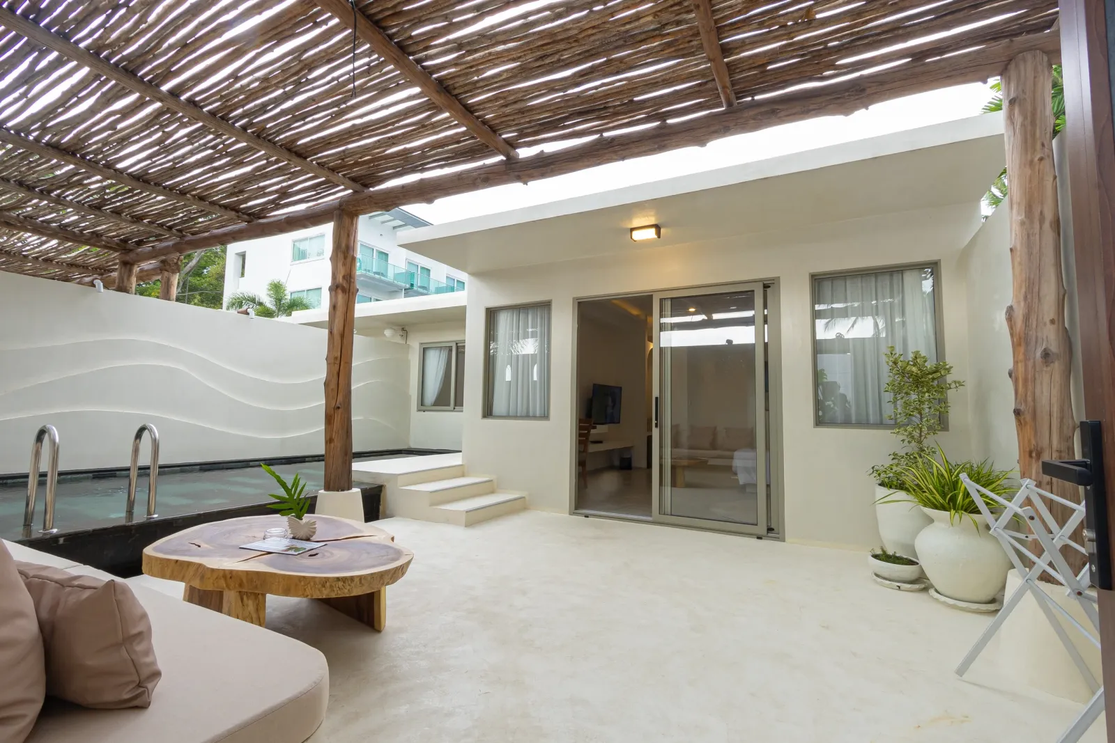 Two-Bedroom Pool Villa - קיי סי ביץ' קלאב ופול וילות | KC Beach Club & Pool Villas - תמונה 2