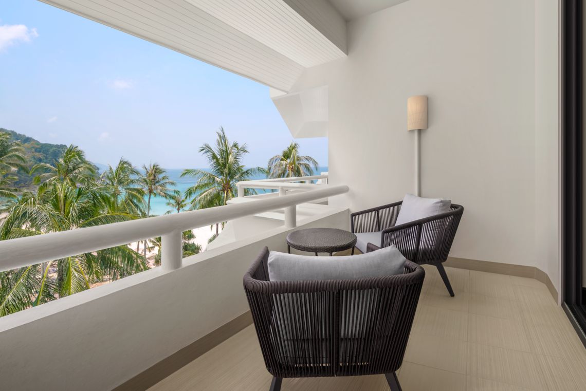 Premium pool view - לה מרידיאן פוקט ביץ' ריזורט | Le Méridien Phuket Beach Resort - תמונה 2