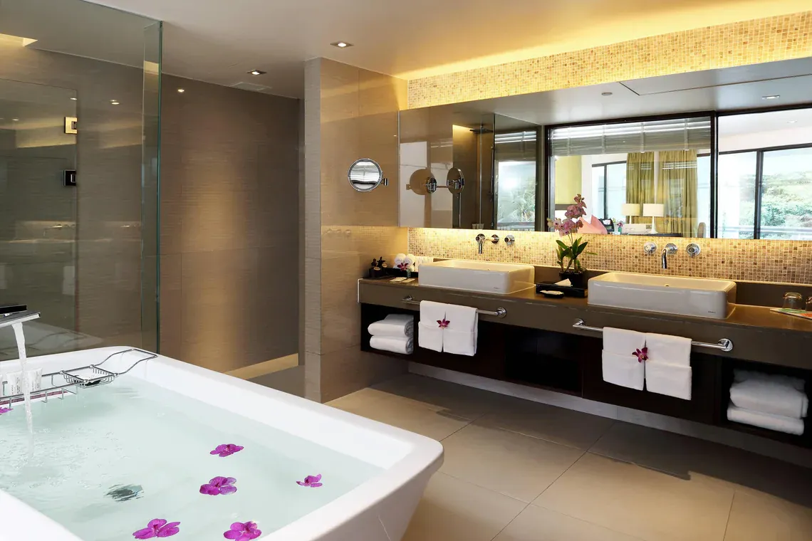 two Bedroom Suite - לה מרידיאן פוקט ביץ' ריזורט | Le Méridien Phuket Beach Resort - תמונה 2