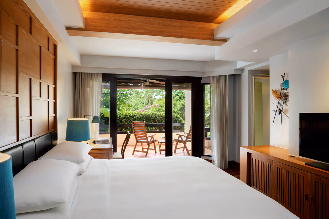 Guest room, Terrace, Whirlpool - רנסנס קוסמוי ריזורט וספא | Renaissance Koh Samui Resort & Spa - תמונה 3