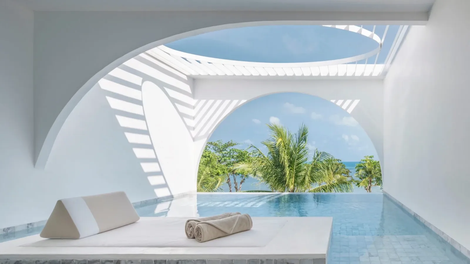 Oceanfront Balcony Pool Suite - סאלה סמוי צ'אוונג ביץ' | SALA Samui Chaweng Beach Resort & Spa - תמונה ראשית