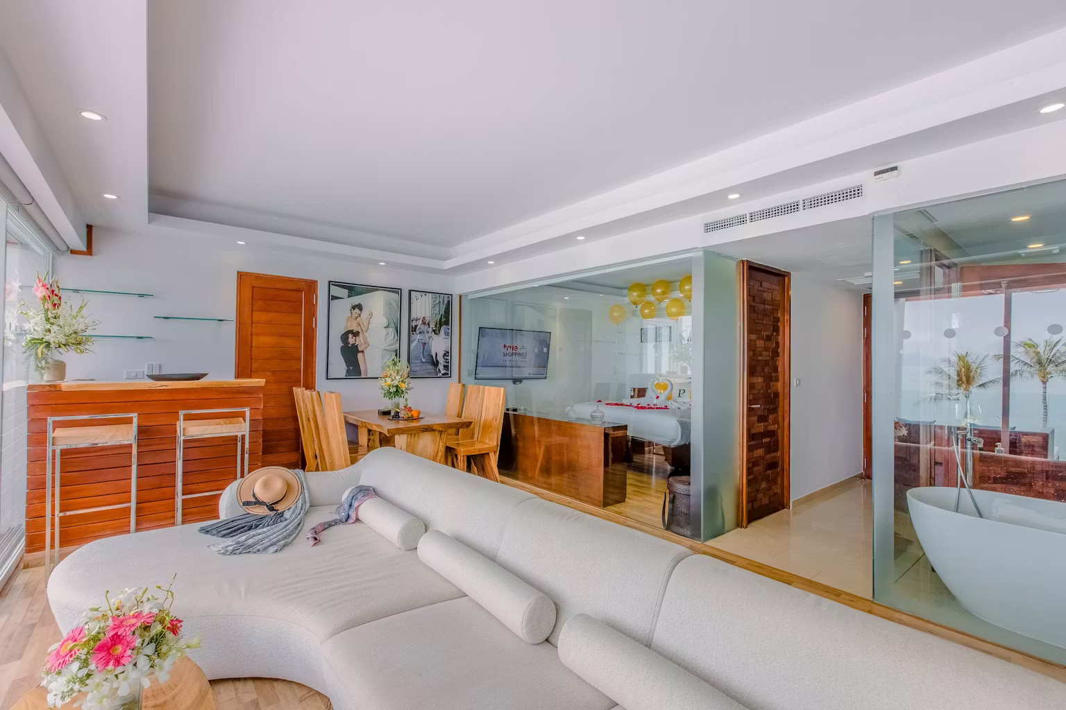 Penthouse Suite - דה פריווילג' עזרא ביץ' קלאב | The Privilege Hotel EZRA Beach Club - תמונה 3