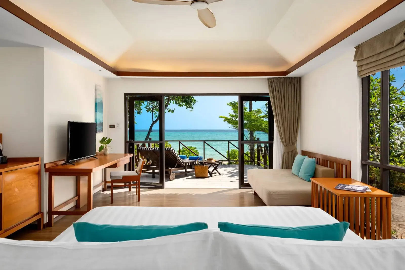 Beachfront Junior Suite - סאי קופיפי איילנד וילג' | SAii Phi Phi Island Village - תמונה 2