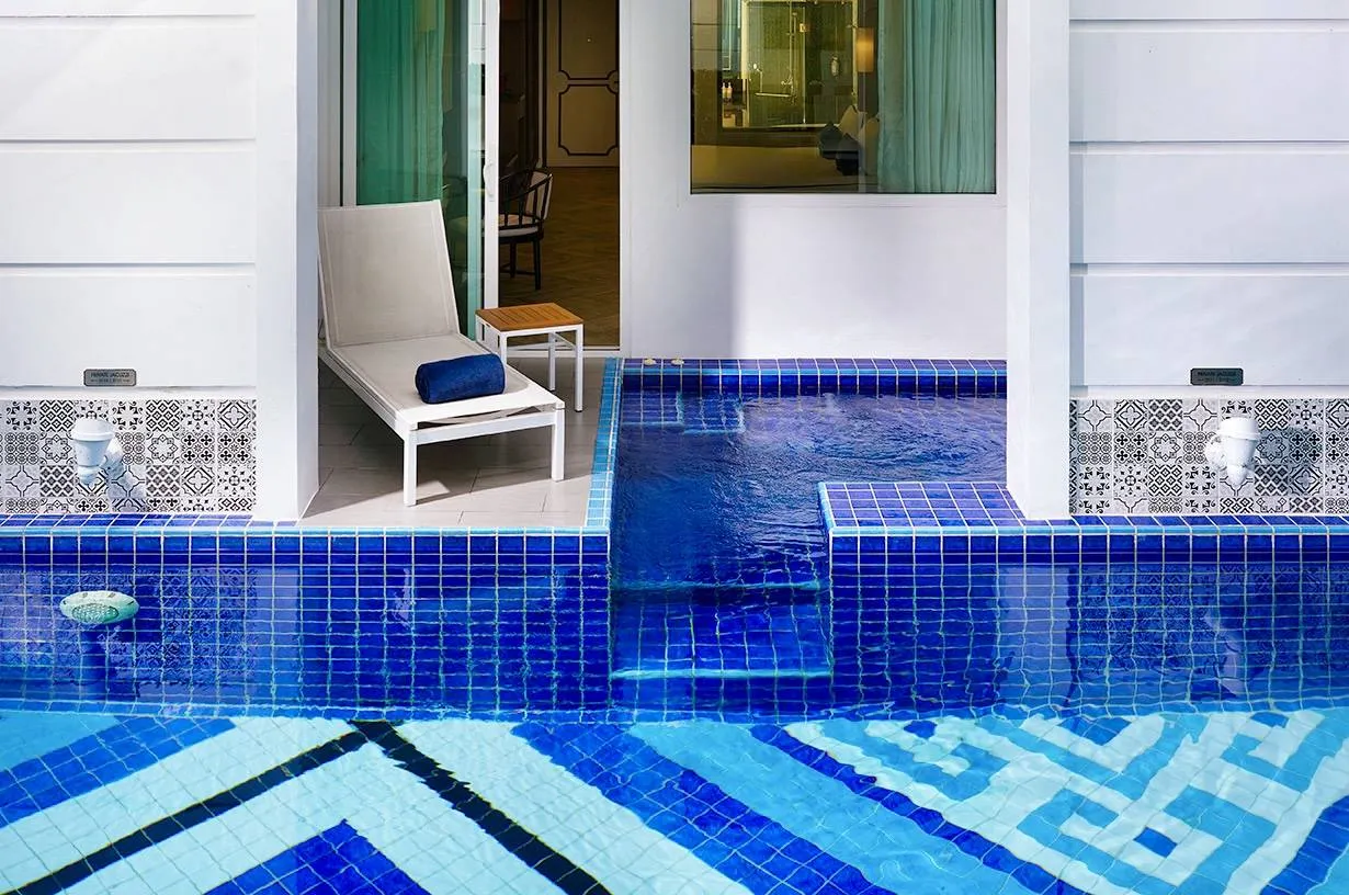 DELUXE ROOM, Pool Access - מובנפיק מית' פאטונג פוקט | Mövenpick Myth Hotel Patong Phuket - תמונה 2