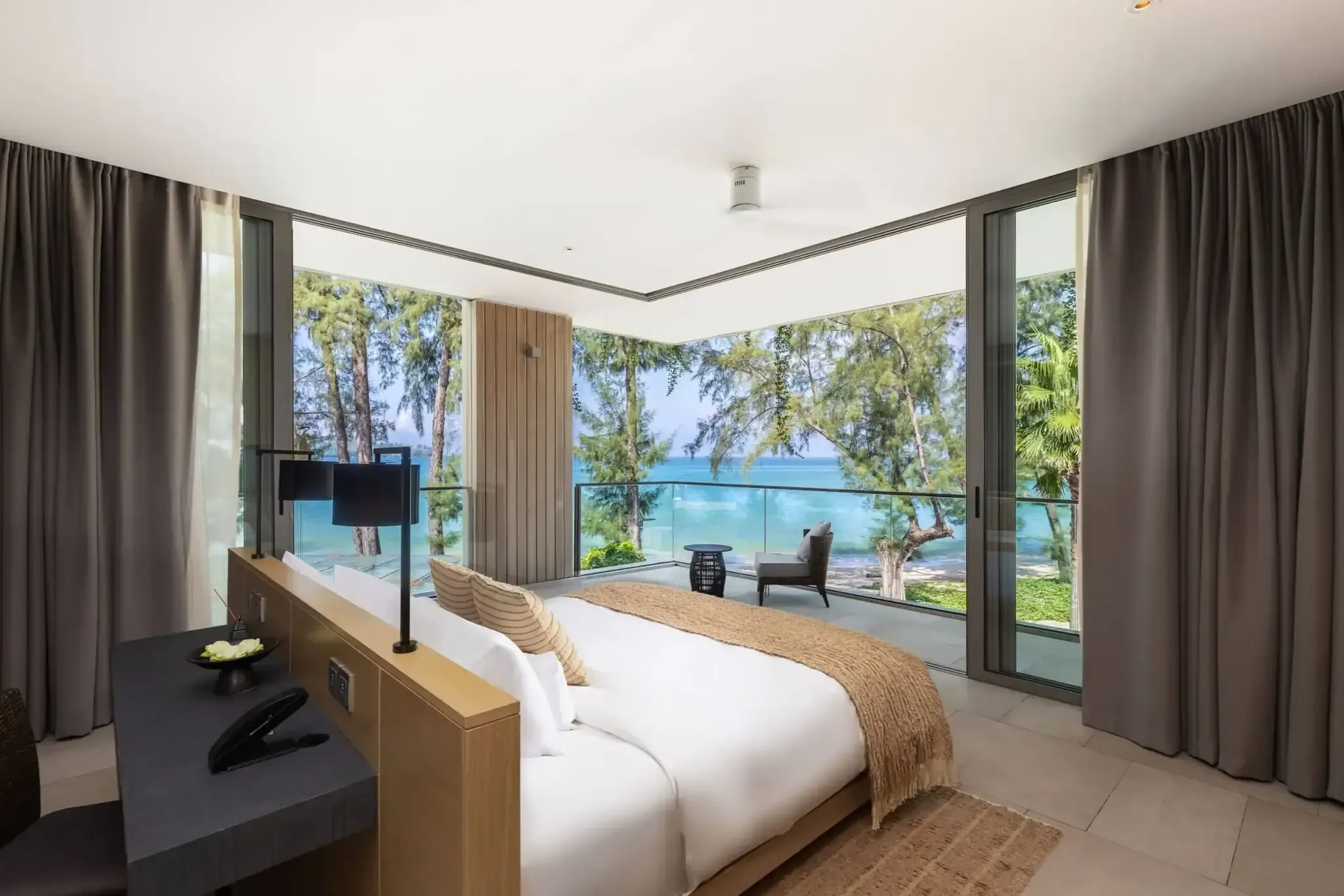 2 Bedroom Azure Sea View Suite - טווינפאלמס מונט-אזור פוקט | Twinpalms MontAzure Phuket - תמונה ראשית